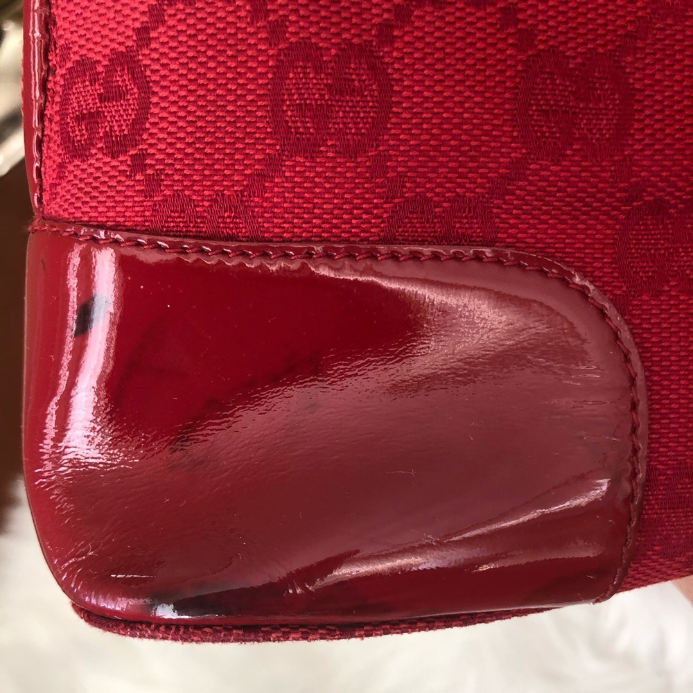 Red patent leather Gucci shoulder handbag ♥️ - Picture 3 of 9